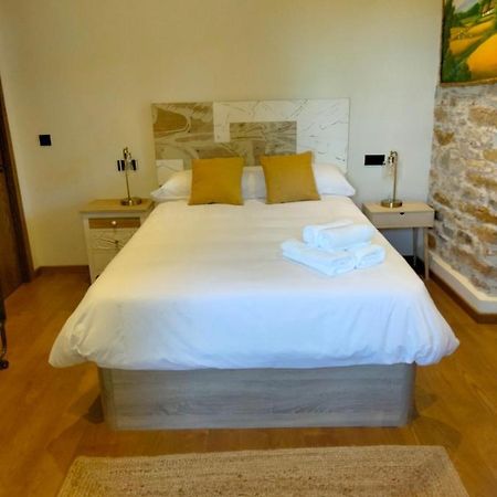 Bed and Breakfast Casa Bagaro à Serantes  Extérieur photo